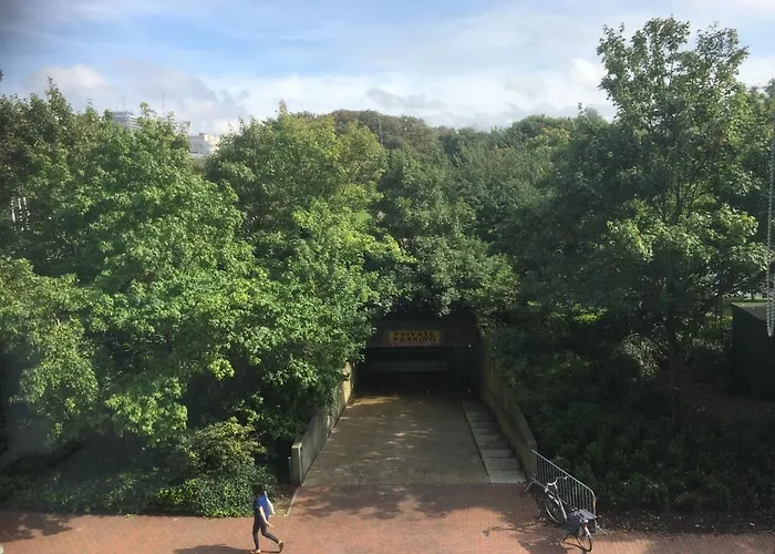 Center Parkview Free Parking * אוסטנדה